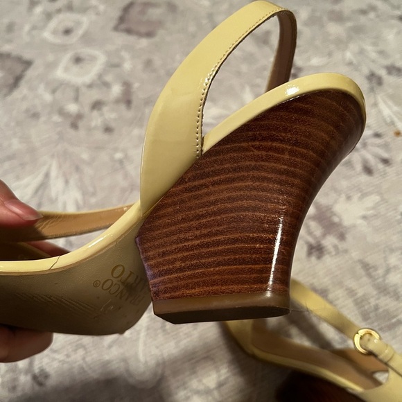 Franco Sarto Ivory/Beige Strappy Sandals Wedge Heel Size 7 - Picture 7 of 7